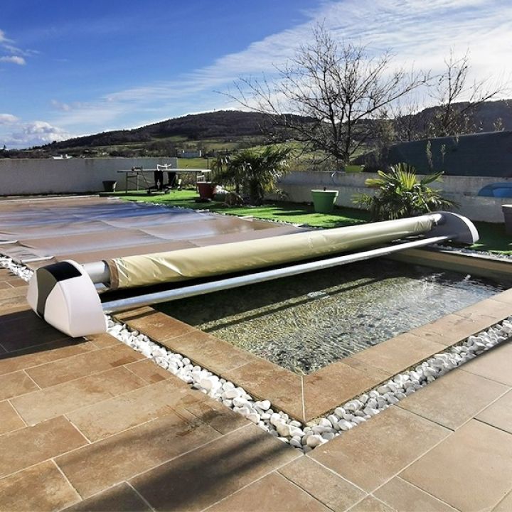 B&acirc;che &agrave; barre de s&eacute;curit&eacute; EDEN  sur mesure - Distripool - APF Pool Design