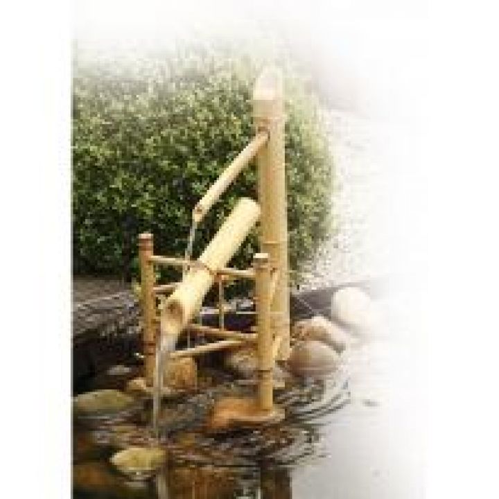 Cascade pivotante en bambou pour bassin : Hauteur 66 cm