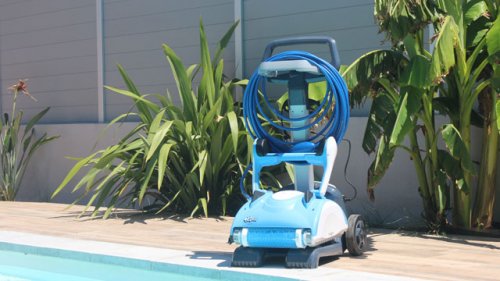 robot piscine dolphin nauty 1